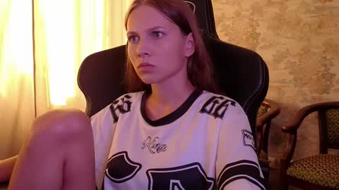 Emma online show from September 19, 2025, 2:51 pm