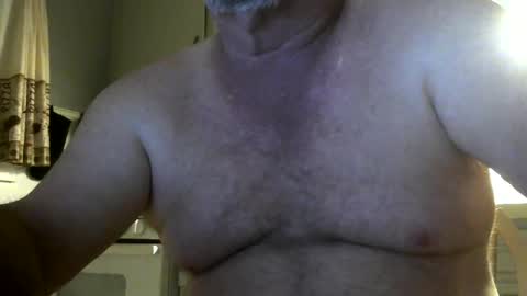 Snapshot of smalldickdjk chatting on May 20, 2026, 9:15 am smalldickdjk online show from May 20, 2026, 9:15 am