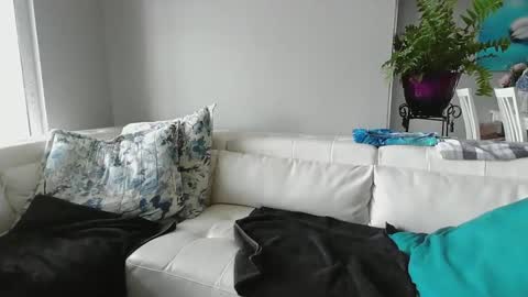 Daddy online show from February 27, 2025, 4:21 pm