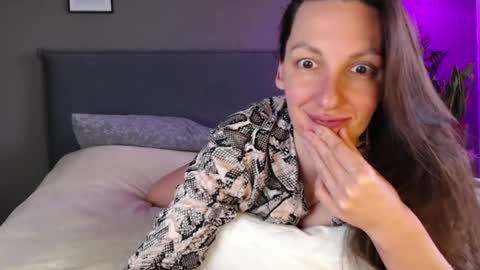 Snapshot of smalltittsbigsoul chatting on March 6, 2025, 10:52 am Anna no bbbbybybbabebyy just Anna. And dont call me mom please. online show from March 6, 2025, 10:52 am