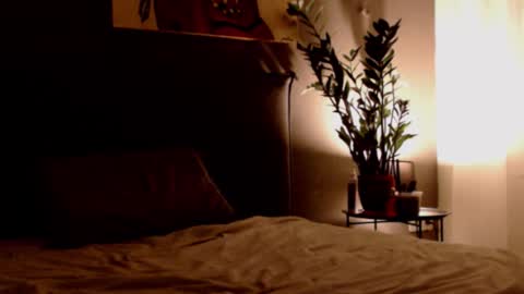 Snapshot of smalltittsbigsoul chatting on October 12, 2025, 6:29 pm Anna no bbbbybybbabebyy just Anna. And dont call me mom please. online show from October 12, 2025, 6:29 pm