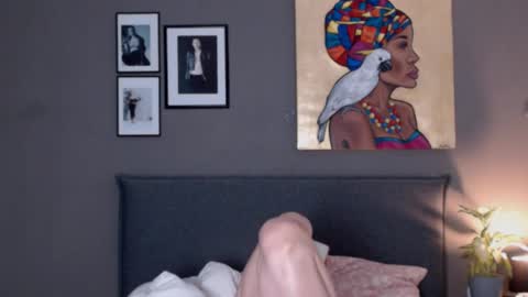 Snapshot of smalltittsbigsoul chatting on December 3, 2025, 7:05 am Anna no bbbbybybbabebyy just Anna. And dont call me mom please. online show from December 3, 2025, 7:05 am