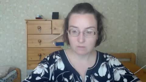 Snapshot of smart_rose chatting on September 15, 2025, 12:16 pm smart_rose online show from September 15, 2025, 12:16 pm