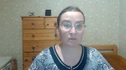 smart_rose online show from December 18, 2025, 5:19 pm