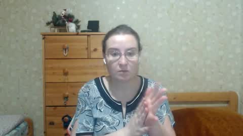 smart_rose online show from February 7, 2026, 6:44 pm