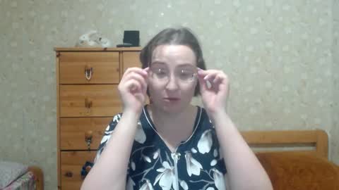 smart_rose online show from March 17, 2026, 7:17 pm