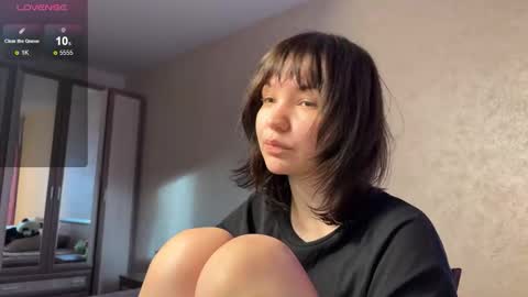 Jess online show from November 17, 2025, 9:59 am