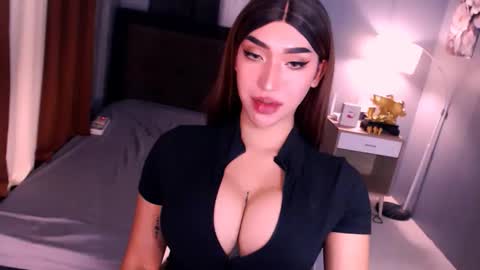 smasherqueen online show from April 9, 2026, 1:05 pm