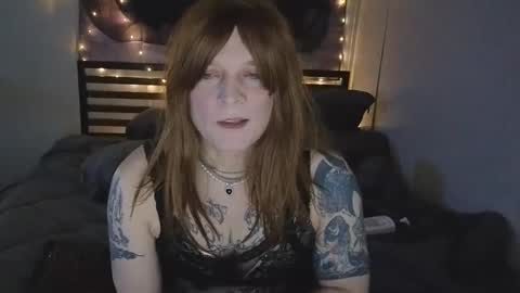 Snapshot of smashingsamantha chatting on October 22, 2025, 3:34 pm SmashingSamantha online show from October 22, 2025, 3:34 pm