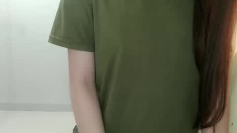 Julia online show from April 10, 2026, 5:34 am