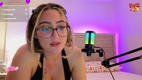 Smexy online show from December 19, 2025, 3:24 am