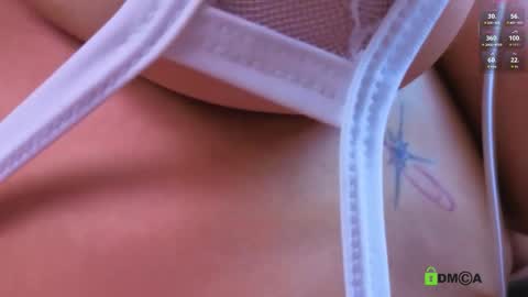 smile__1 online show from November 20, 2025, 6:18 pm