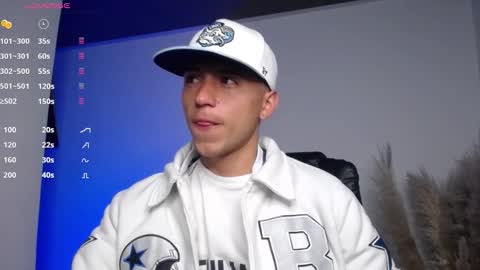 Snapshot of smileexander chatting on October 25, 2025, 11:29 am smileexander online show from October 25, 2025, 11:29 am