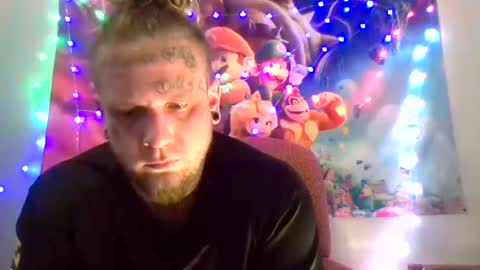 smoke online show from March 8, 2025, 3:56 pm