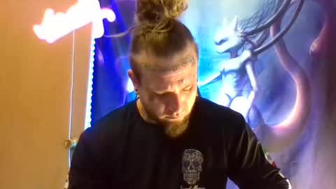 smoke online show from March 25, 2026, 12:44 pm