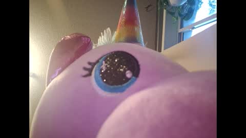 love bug online show from September 19, 2025, 11:49 pm