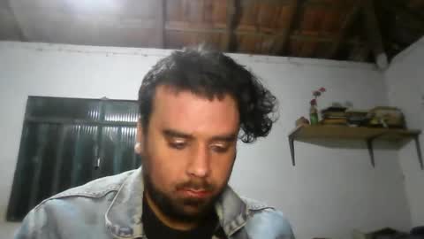 Snapshot of smokers_lounge chatting on June 11, 2026, 12:54 am smokers_lounge online show from June 11, 2026, 12:54 am