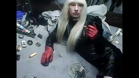 Snapshot of smokeslut365 chatting on January 8, 2025, 4:02 am smokeslut365 online show from January 8, 2025, 4:02 am