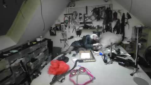 Snapshot of smokeslut365 chatting on February 2, 2025, 4:26 am smokeslut365 online show from February 2, 2025, 4:26 am