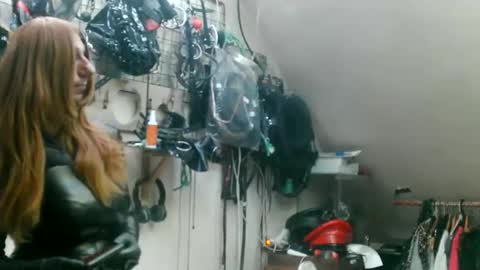 smokeslut365 online show from May 22, 2026, 2:30 am
