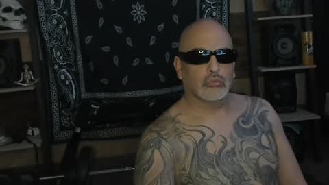 Smokey915 online show from December 28, 2024, 11:16 pm