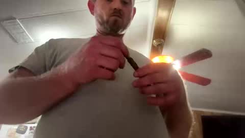 smokeymt420 online show from November 4, 2025, 6:34 am