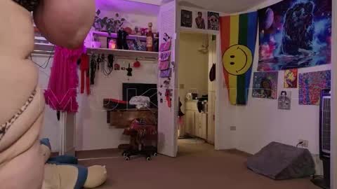 Snapshot of smokihippi chatting on November 28, 2025, 4:42 pm Big Dawg online show from November 28, 2025, 4:42 pm