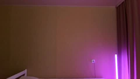 Matt Daemon online show from November 16, 2025, 12:55 pm