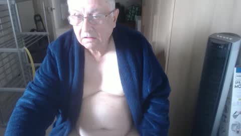 Snapshot of smoothmutton chatting on October 2, 2025, 9:27 am smoothmutton online show from October 2, 2025, 9:27 am