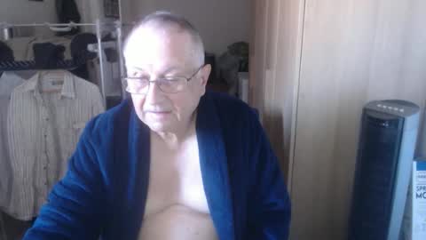 Snapshot of smoothmutton chatting on October 25, 2025, 9:17 am smoothmutton online show from October 25, 2025, 9:17 am