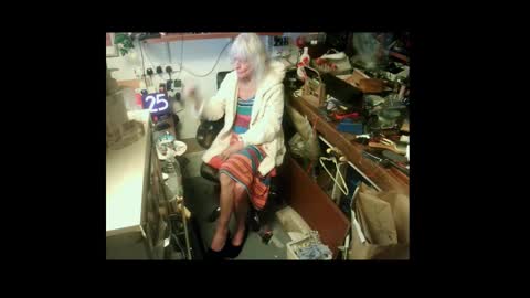 mish online show from November 9, 2025, 5:06 am