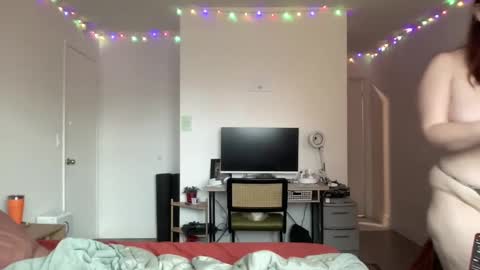 smutship online show from November 17, 2025, 5:41 pm