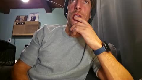 Snackyyyy online show from February 17, 2026, 3:25 am