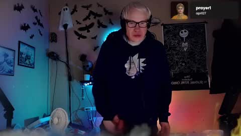 Viiscount  Snarfle Von Snarfenberg online show from December 5, 2024, 8:11 am