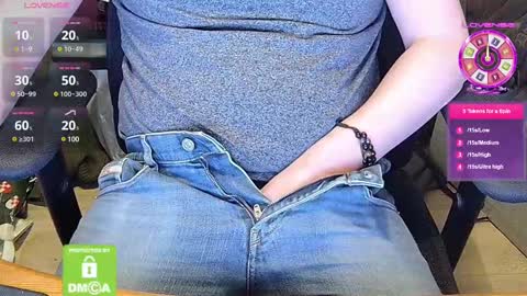 Sneakybill online show from February 23, 2025, 6:45 pm