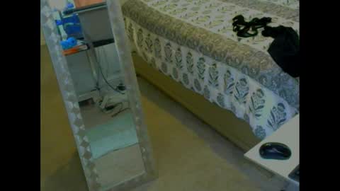 snizniz online show from December 2, 2024, 1:02 pm