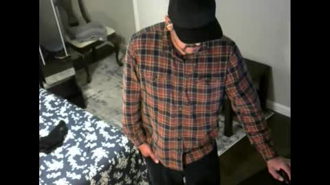 snizniz online show from February 26, 2025, 5:31 am