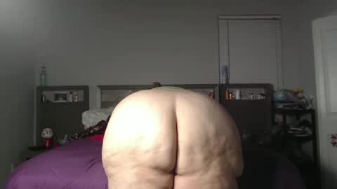 Snapshot of snoqueen954321 chatting on February 18, 2025, 2:49 am Snoqueen online show from February 18, 2025, 2:49 am