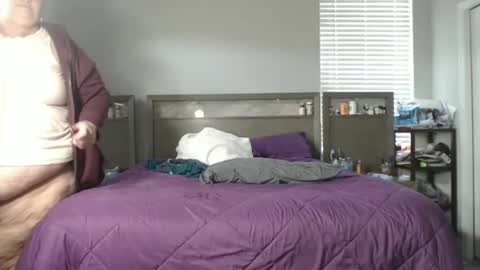 Snapshot of snoqueen954321 chatting on March 8, 2025, 4:06 pm Snoqueen online show from March 8, 2025, 4:06 pm