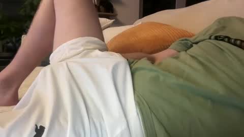 Snapshot of snow451988 chatting on February 1, 2026, 8:29 pm snow online show from February 1, 2026, 8:29 pm