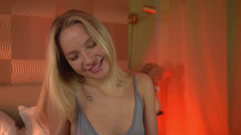 Candice Snow online show from December 27, 2024, 12:34 pm