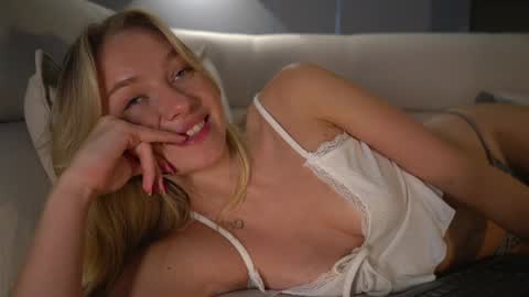 Candice Snow online show from January 29, 2025, 7:11 pm