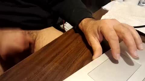 watchmecum online show from October 27, 2025, 9:30 pm