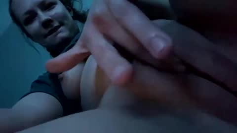 snowbrielle online show from January 28, 2025, 7:22 am