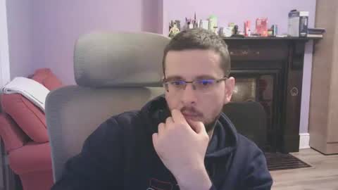 snowflake99999 online show from November 30, 2025, 10:36 pm