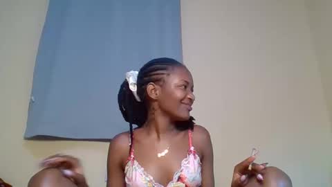 Snowie eyes online show from November 24, 2025, 12:54 am