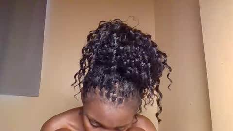 Snowie eyes online show from February 26, 2026, 12:59 pm