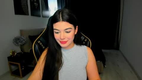 Snapshot of snowingwinter chatting on April 29, 2026, 5:41 pm snowingwinter online show from April 29, 2026, 5:41 pm