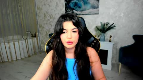 Snapshot of snowingwinter chatting on May 28, 2026, 10:01 am snowingwinter online show from May 28, 2026, 10:01 am
