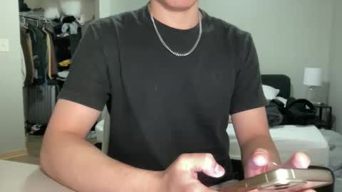 snowliht online show from December 13, 2025, 10:37 pm